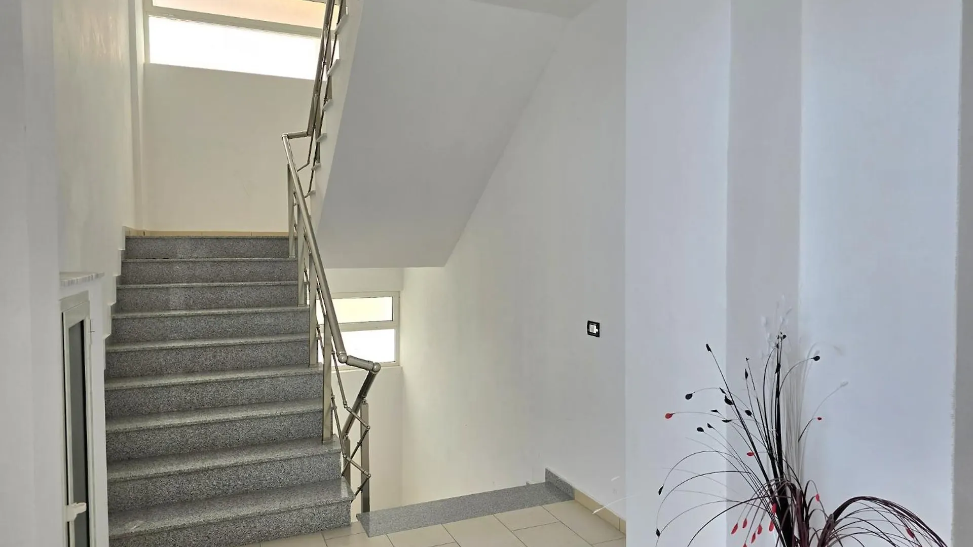 Bright Stay Near The Beach Durrës Apartmán